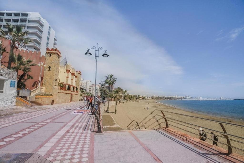 Con Vistas Al Mar Y Parking Privado Incluido Appartement Benalmádena